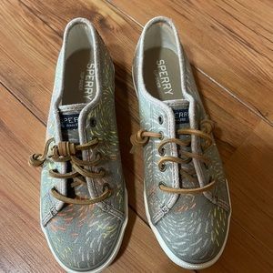 Multi color Sperry shoes